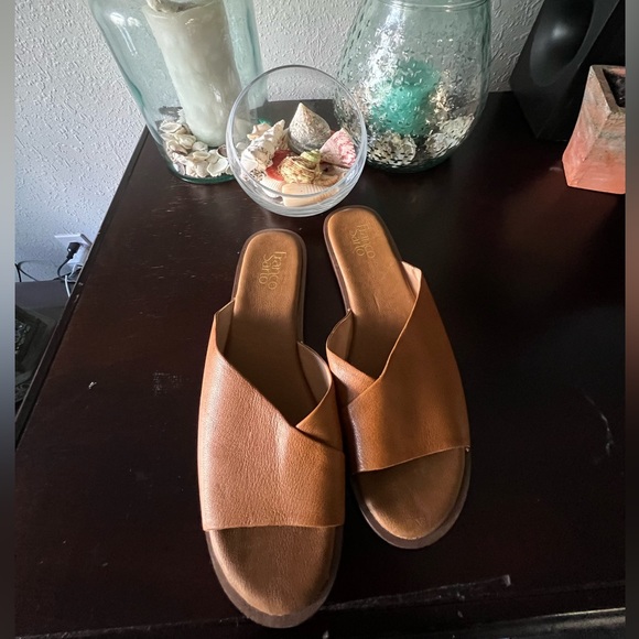 Franco Sarto women’s flat slide sandal - Picture 3 of 7